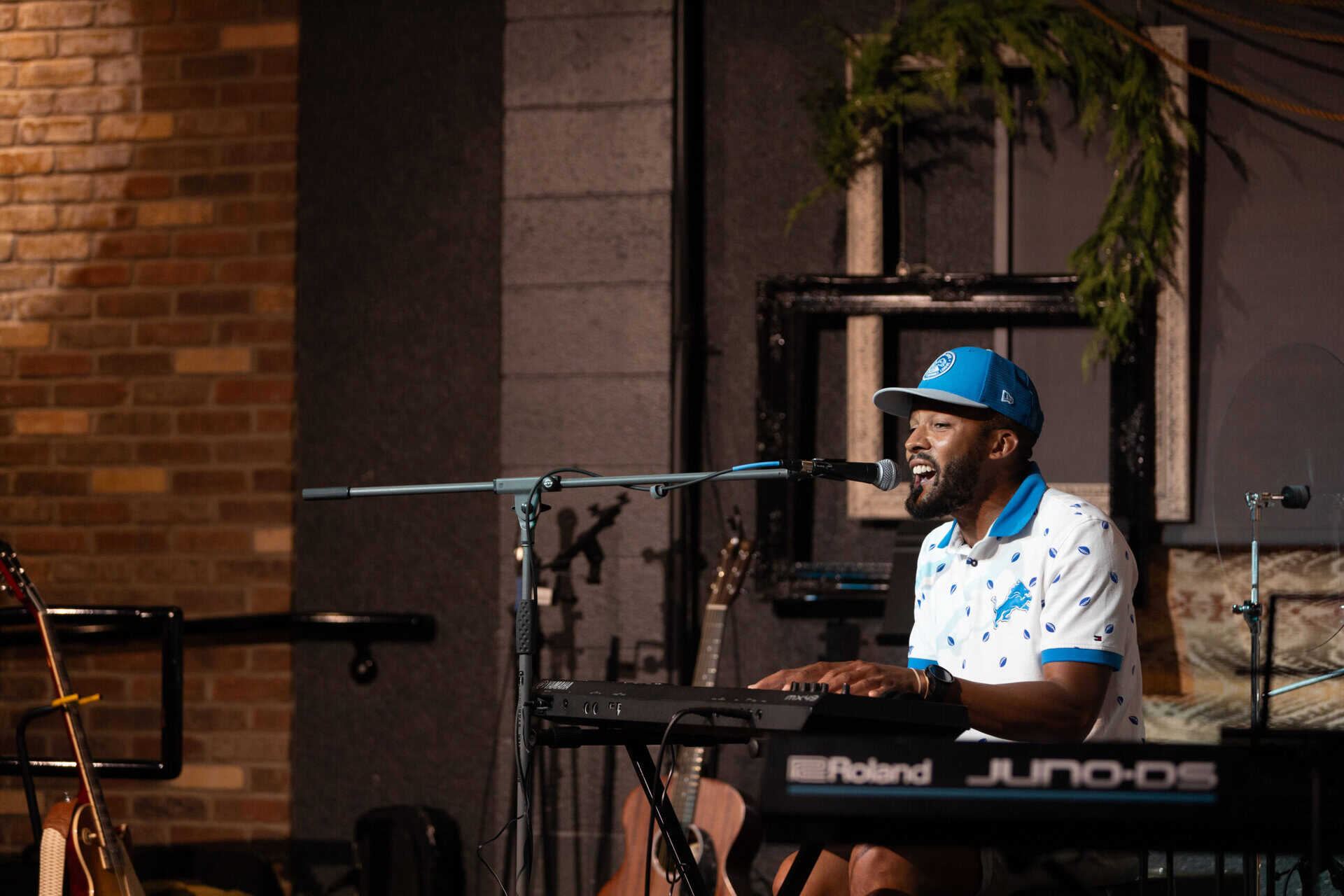 DylanTolbert_TheStray_June28-11